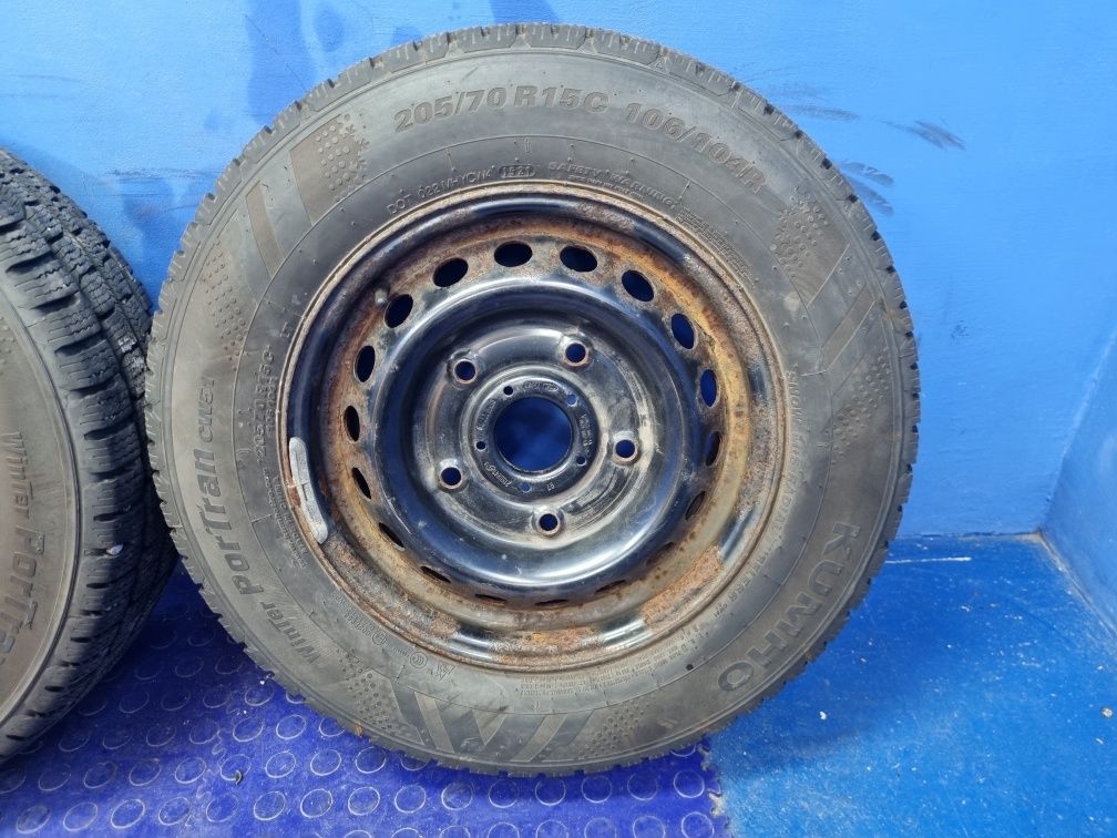 KOMPLET Felg Stalowych Opony Kumho 205/70/15C ET 60 5x160 OEM