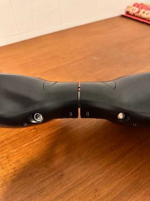 Dois Hoverboards à Solta – Prontos para Nova Aventura!