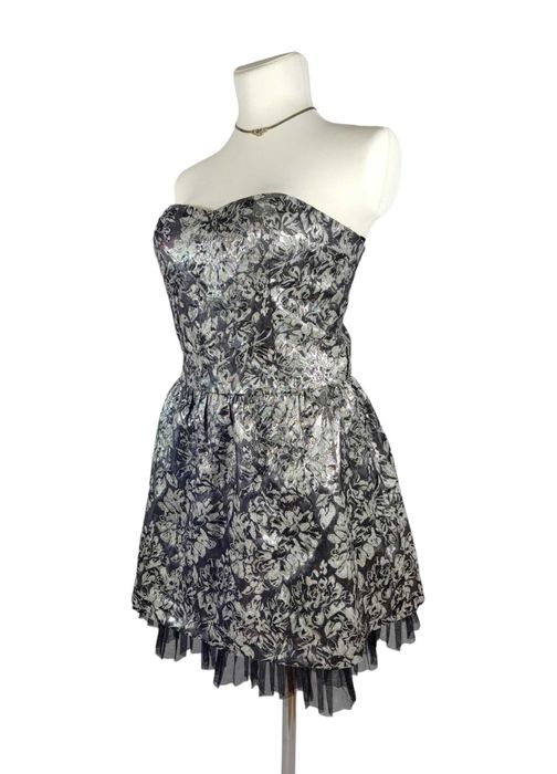 Srebrna błyszcząca wizytowa rozkloszowana sukienka 42,XL QED London