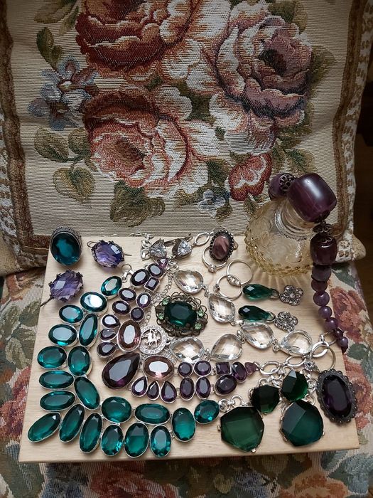 Броши,кольца ,колье ,браслеты.Янтарь.Винтажная бижутерия