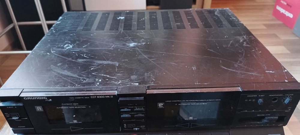 Magnetofon kasetowy Grundig ccf 8300 mk2