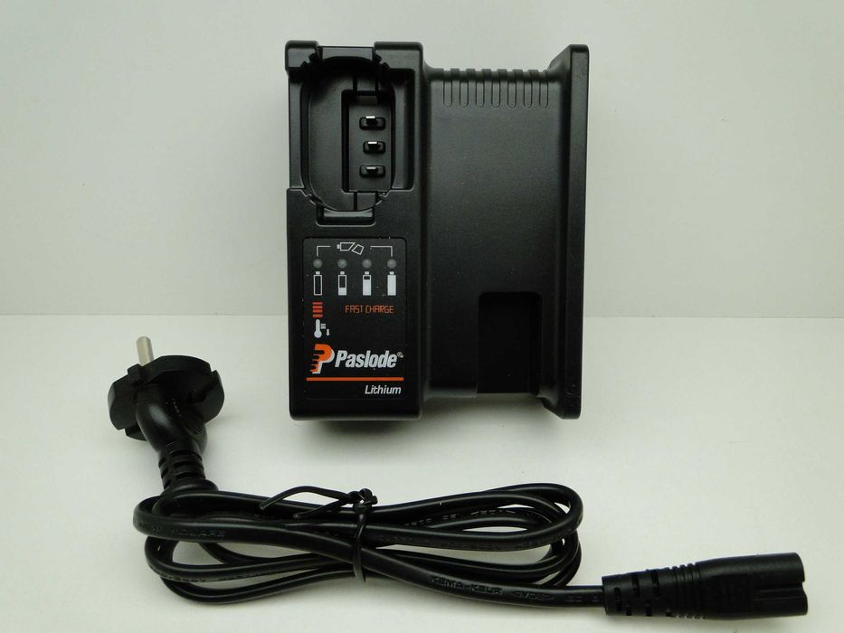 PASLODE Class 2 Battery Charger. Ładowarka, 7,2V 2100mA, Nowa