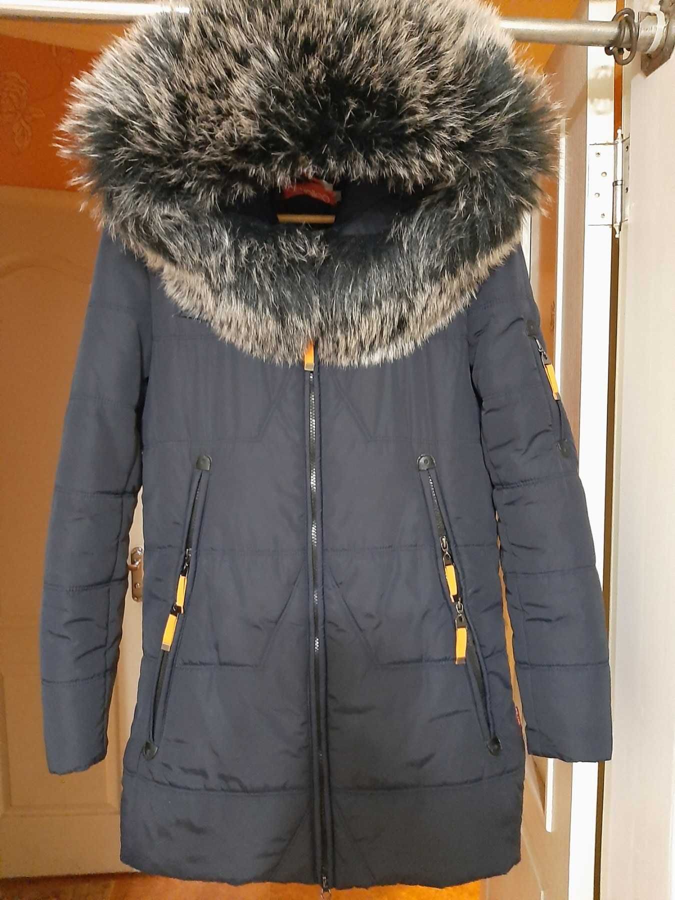 Пальто женское зима-осень