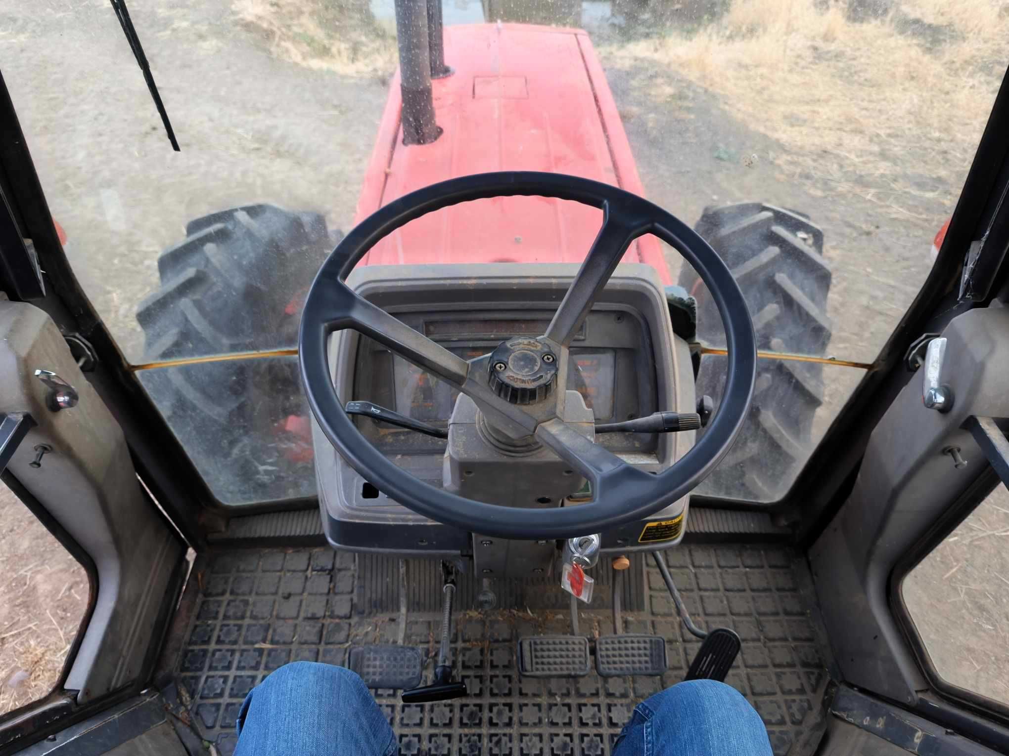 Trator Kubota m9580