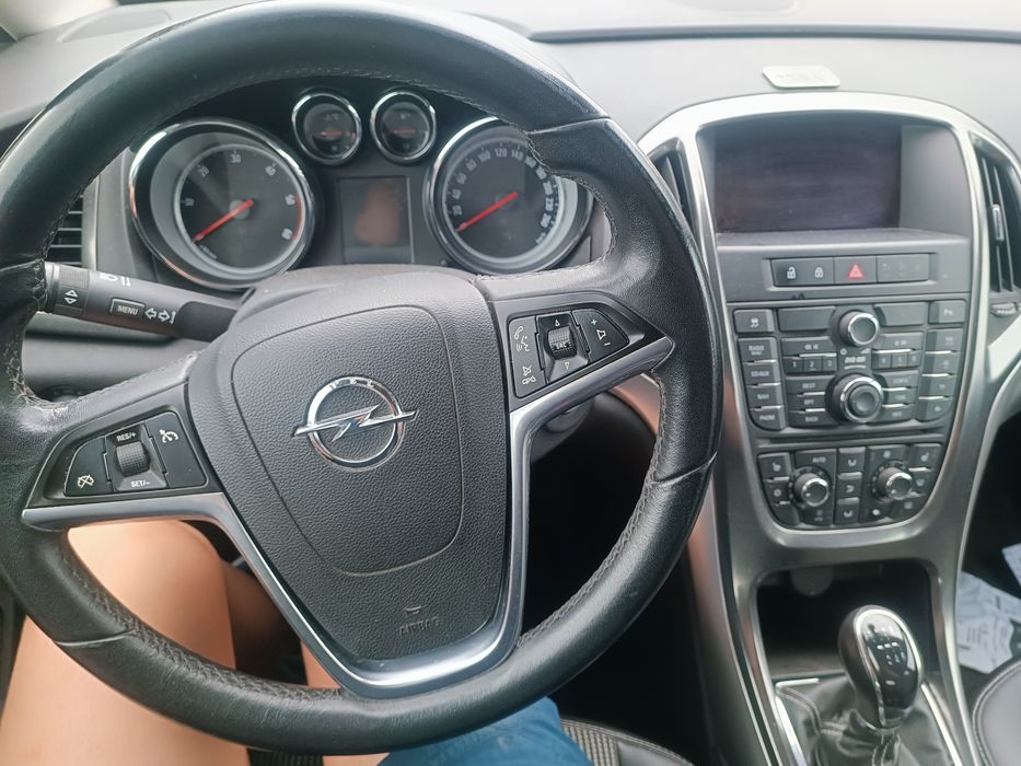 Sprzedam Opel Astra J