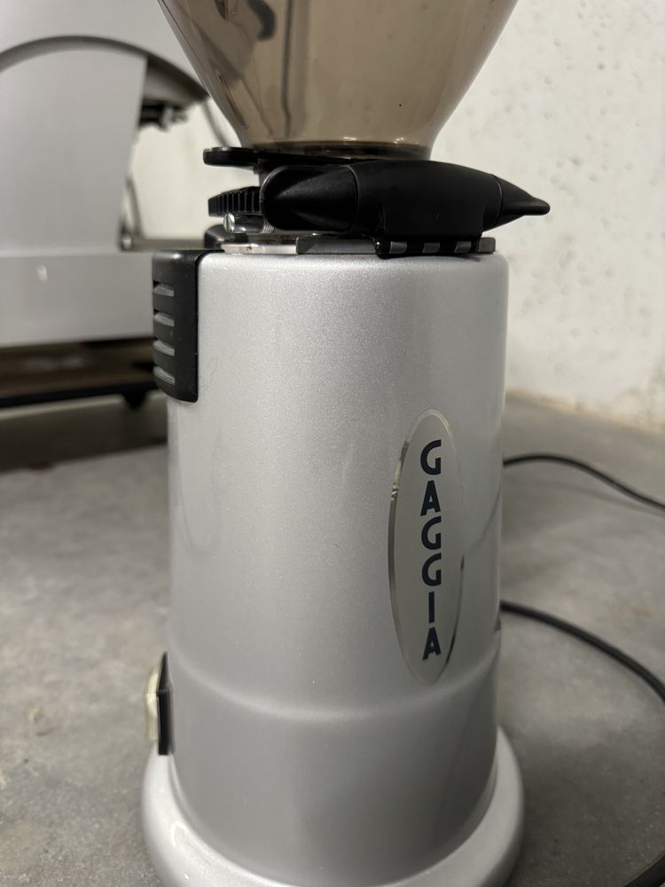 Ekspres Gaggia GD COMPACT 2GR + młynek Gaggia MD5 Plus