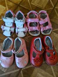 Взуття для дівчинки для двору розмір 23,24, 25