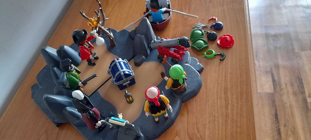 Playmobil Piraci na wyspie z akcesoriami