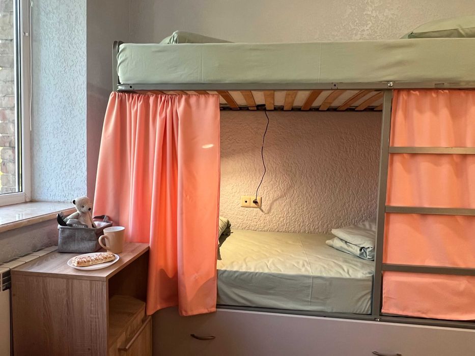 Хостел Либідська! Автовокзал! 1 поверх — зручно навіть без світла!