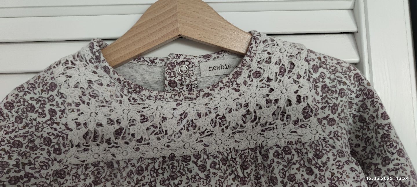 Sukienka w kwiatowy wzór - Newbie r. 80 bawełna organiczna