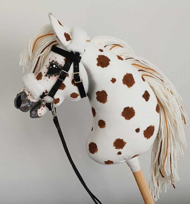 Tarantowaty konik Hobby Horse A4 + akcesoria