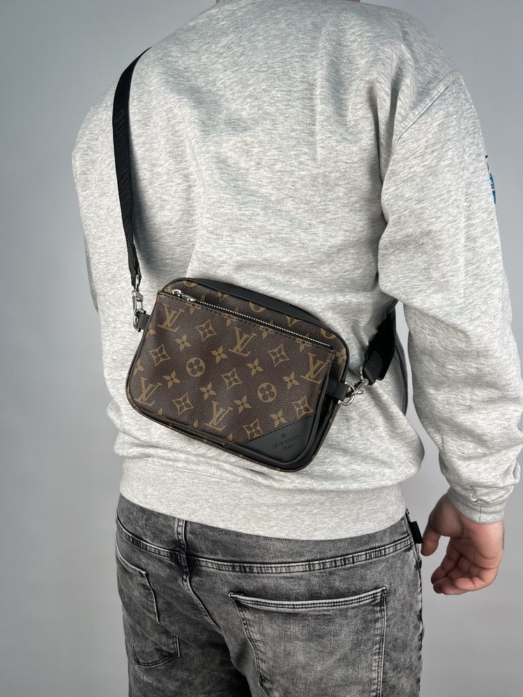 Сумка месенджер Louis Vuitton