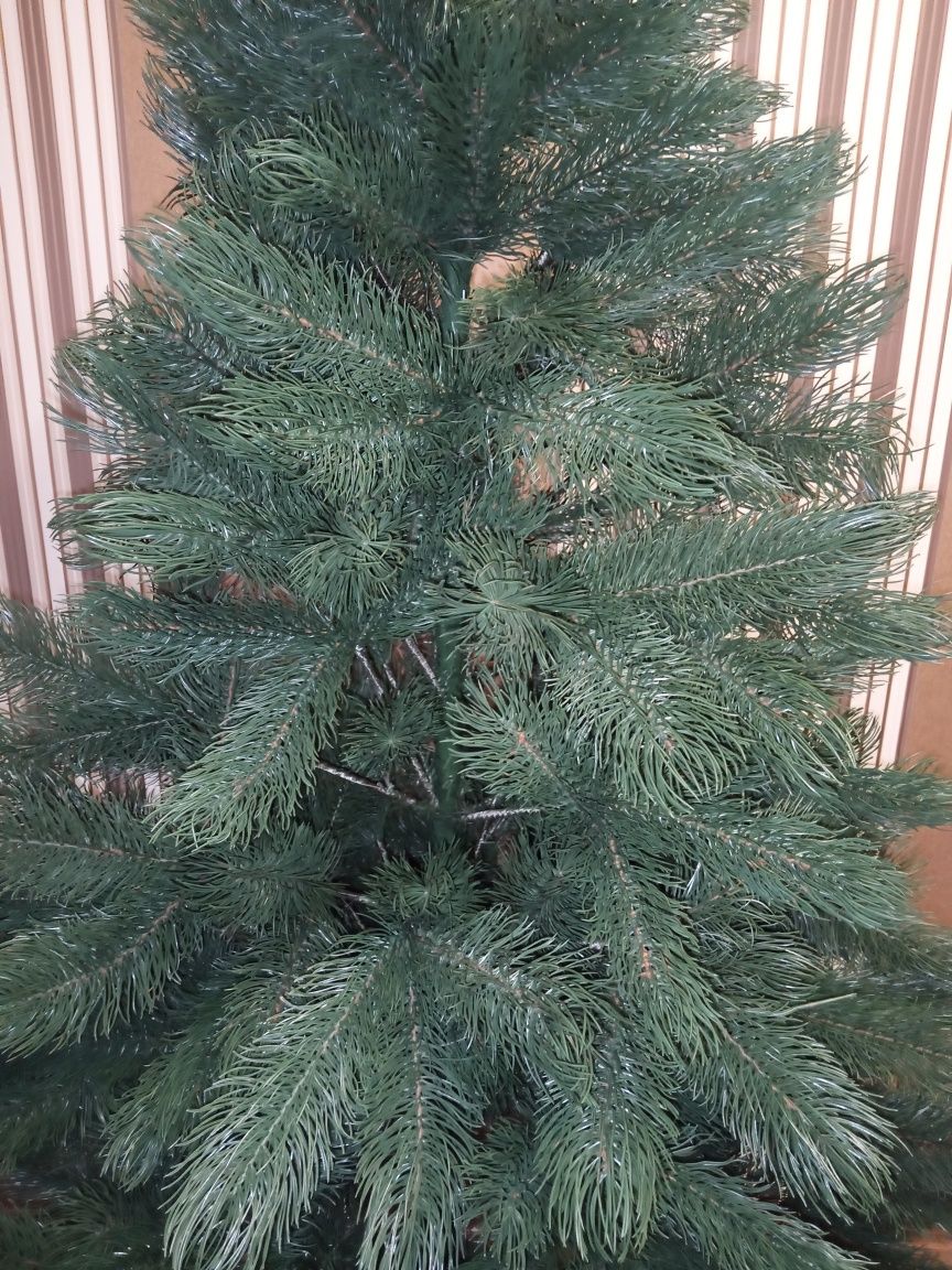 Ялинка новорічна лита якісна  голки як справжні, елка новогдняя