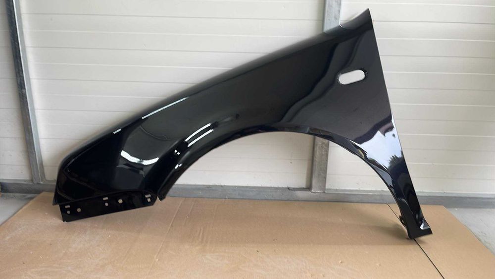 Volkswagen Golf IV 4 Błotnik - LC9Z - Okazja/Nowy! Lewy