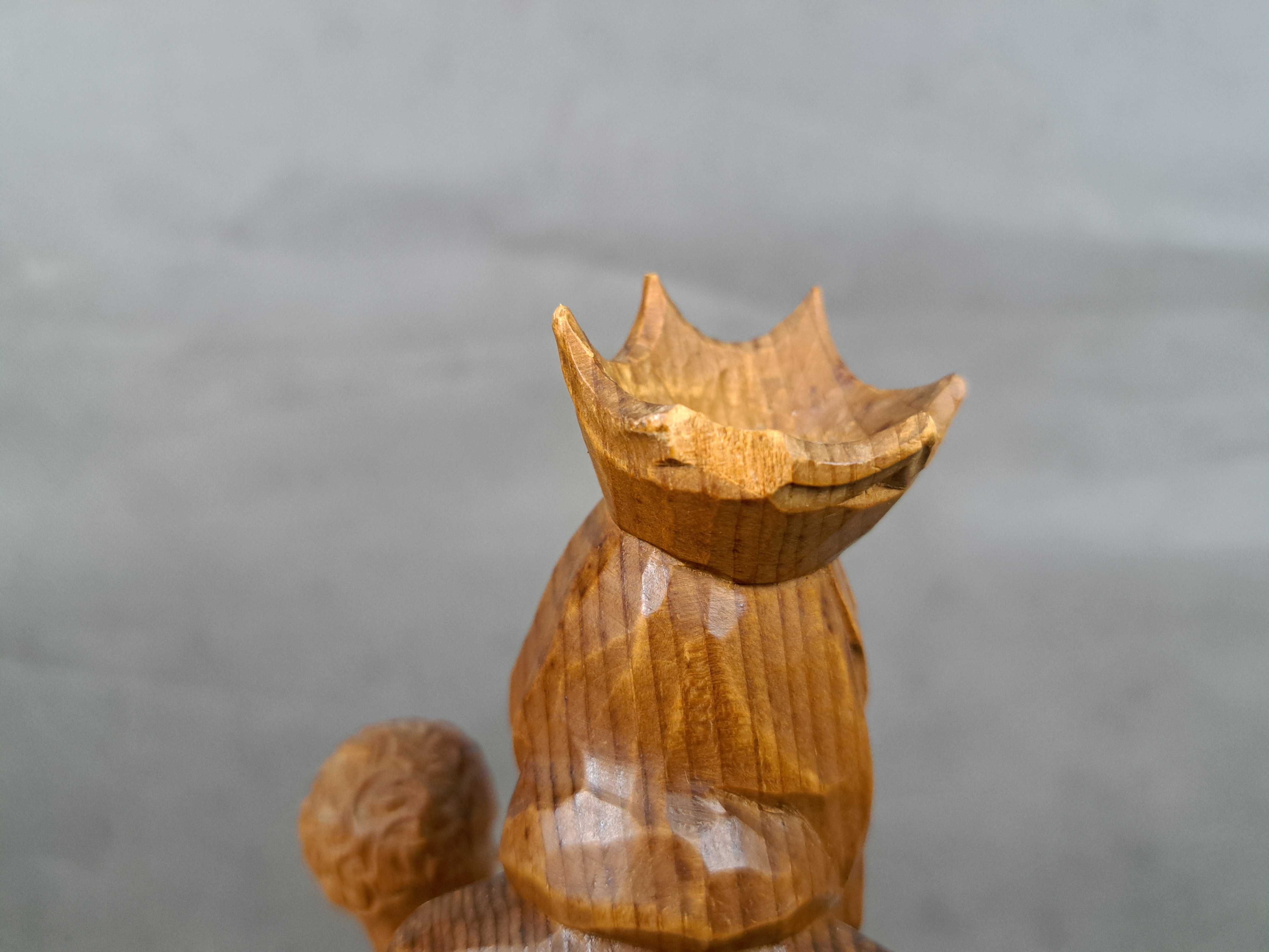 Matka Boska z Dzieciątkiem, Madonna, rzeźba drewniana, wys. 33 cm