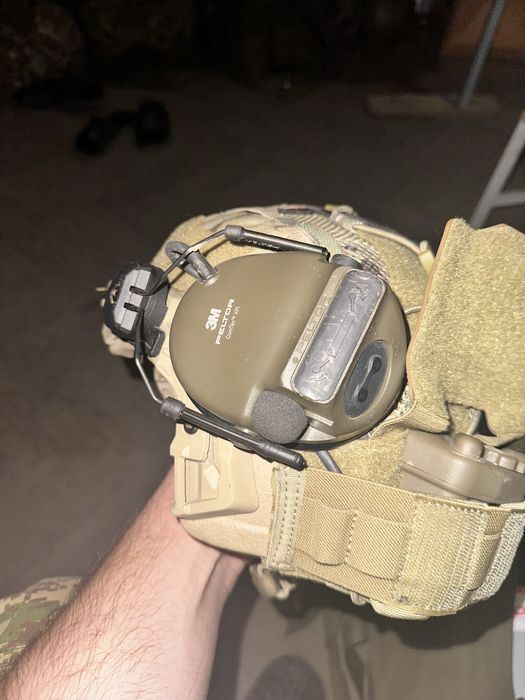 Продам наушники 3m peltor comtac орегинал Звонить пишите