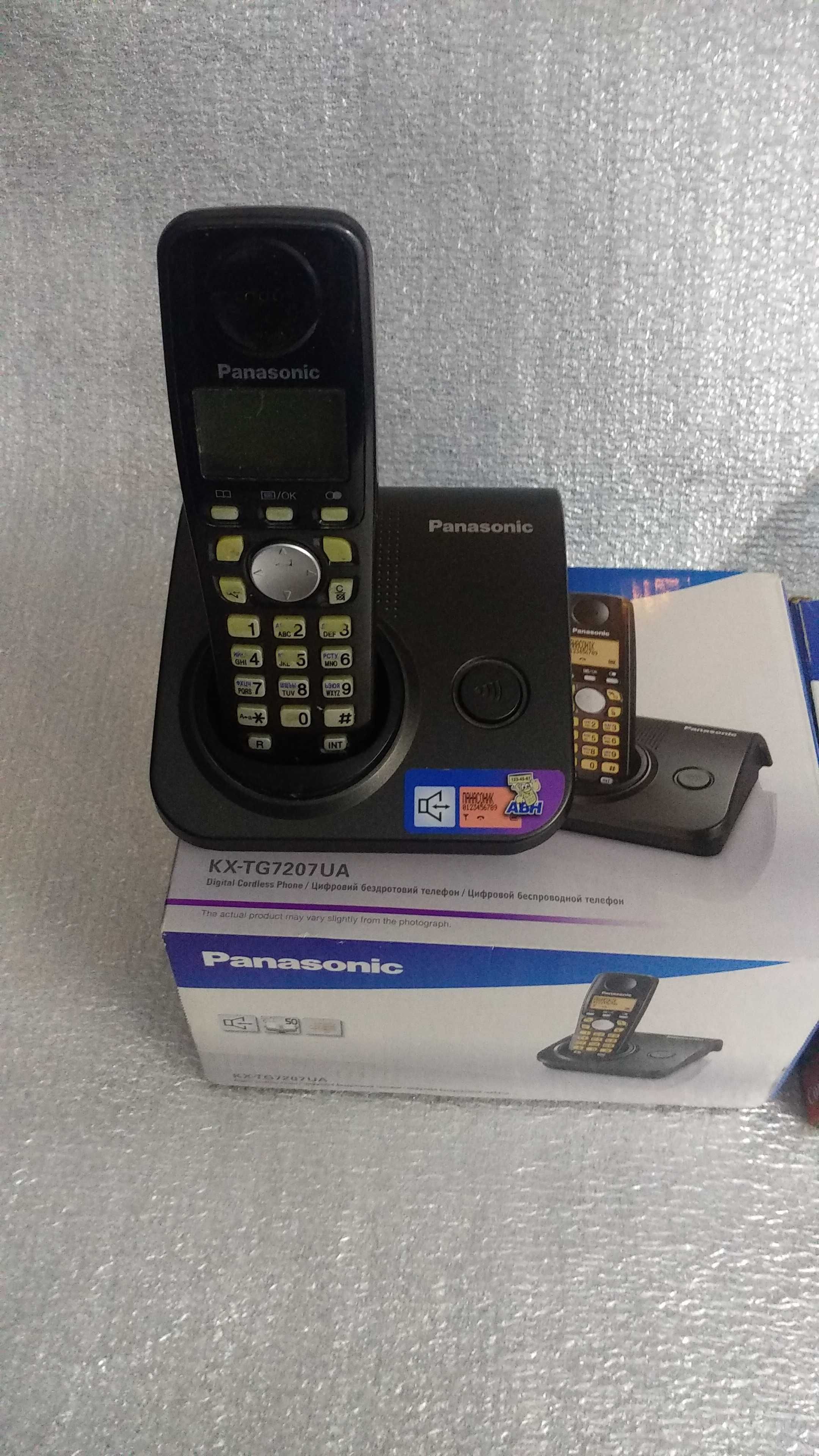 Радиотелефон Panasonic KX-TG7207UA.