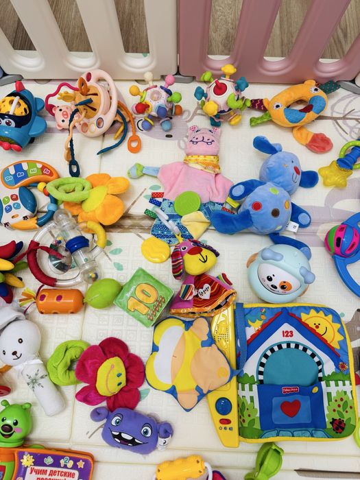 Іграшки для найменших