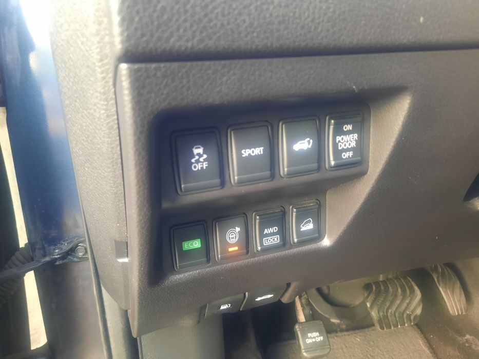 Nissan Rogue газ бензин 7місць