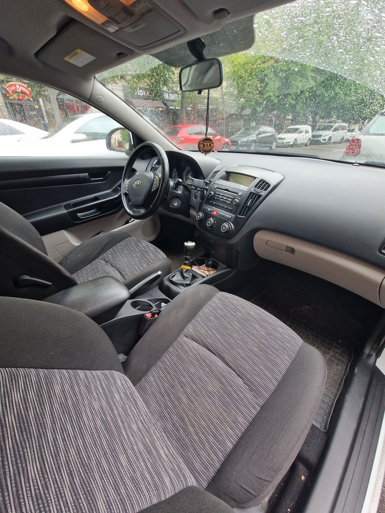 Kia pro cee'd 1.6 бензин