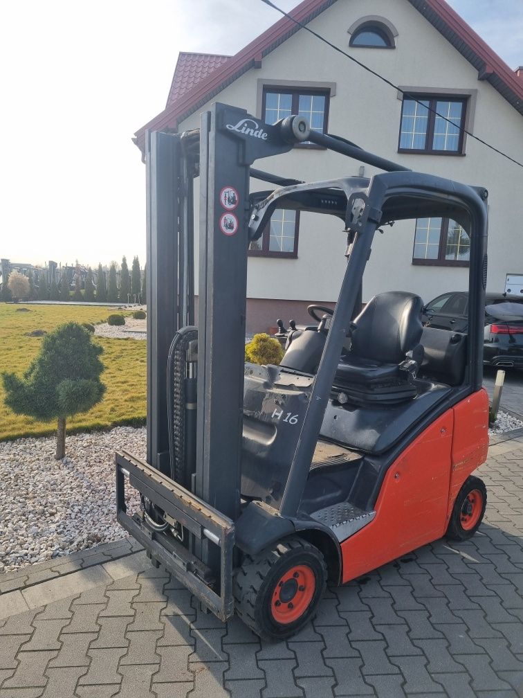Wózek Widłowy Linde H16T maszt triplex 5m 2013r . (H18,h20,h14))