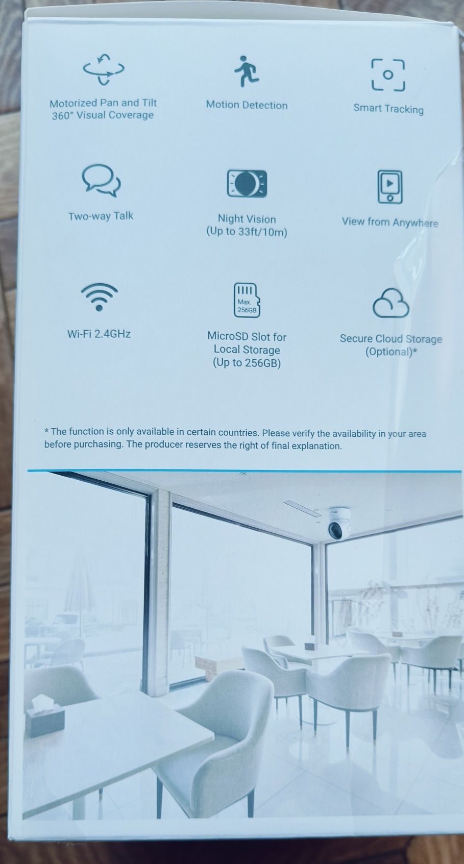 Zestaw trzech kamer wifi ezviz C6N z akcesoriami.