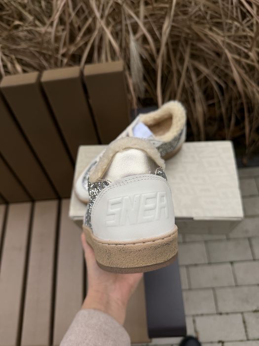 Golden goose на 37 38 розмір в наявнсоті !!!