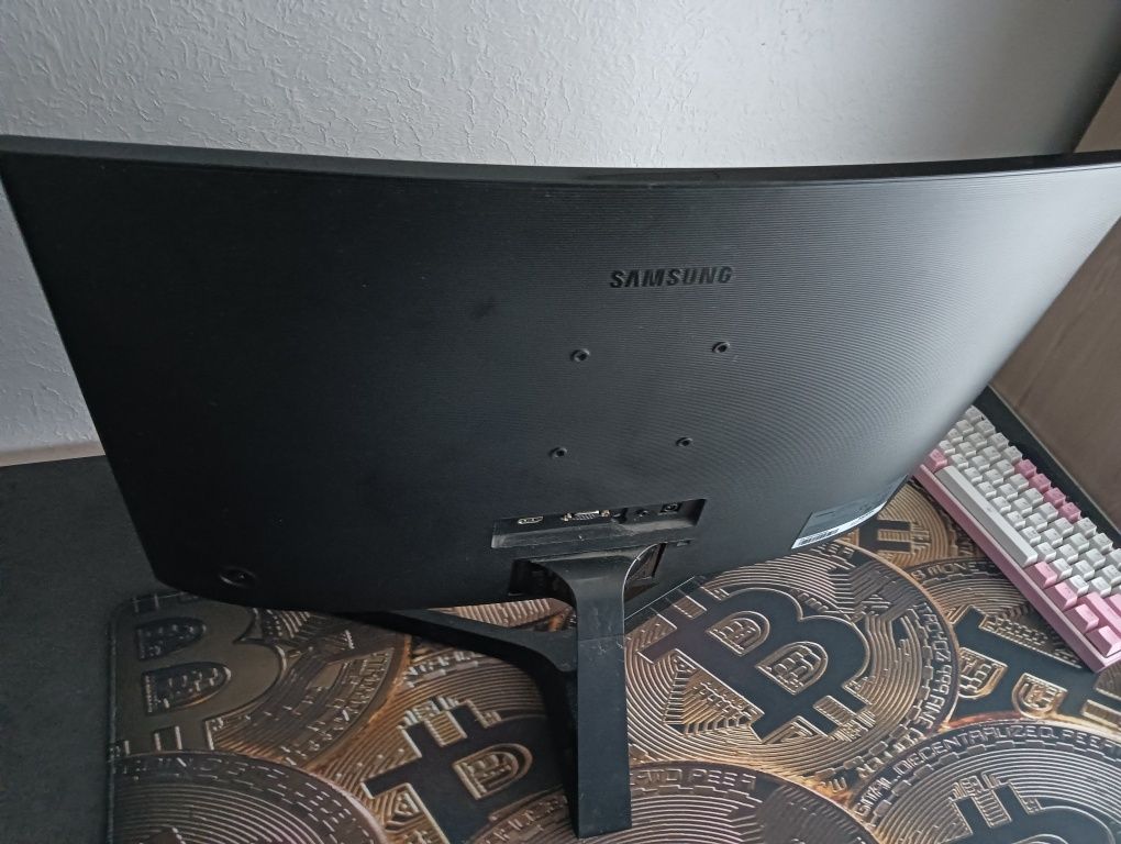 Monitor SAMSUNG C24F396FHU 24" 1920x1080px 4 ms Curved
