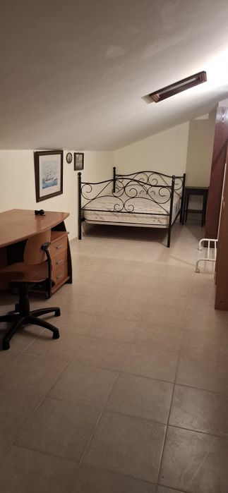 Quartos para arrendar em Pedroso - só senhoras