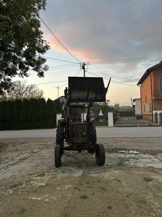 Sprzedam ciągnik international