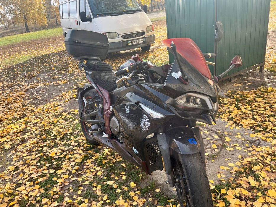 Voge 300rr продаж була скользачка