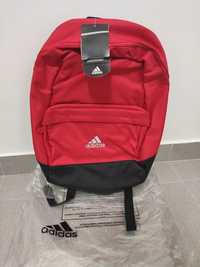 Mochila Adidas - Nova com etiqueta