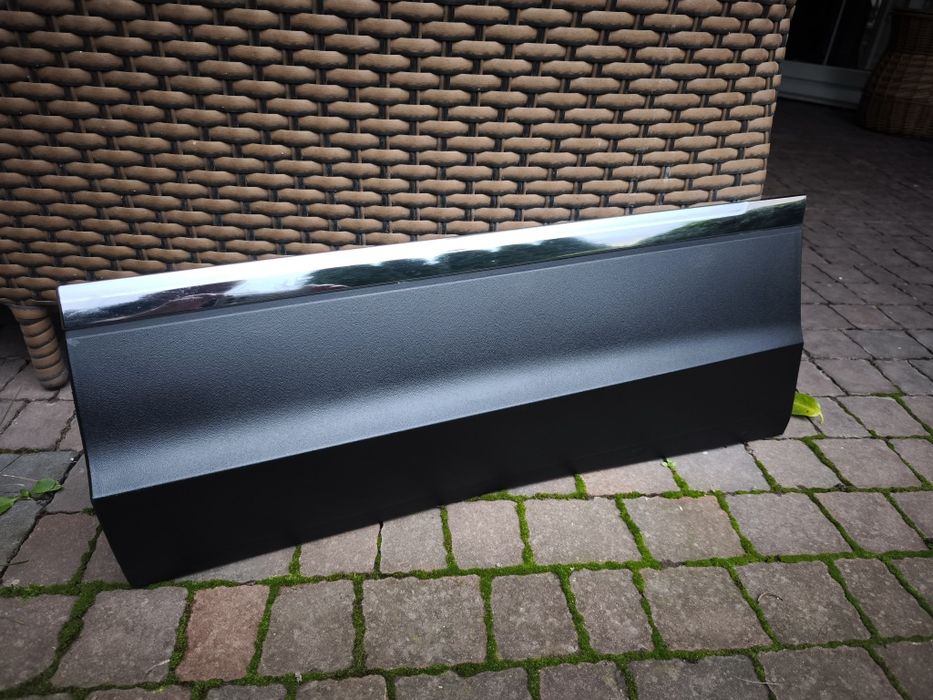 Накладка задньої лівої двері Volkswagen Tiguan Оригінал.