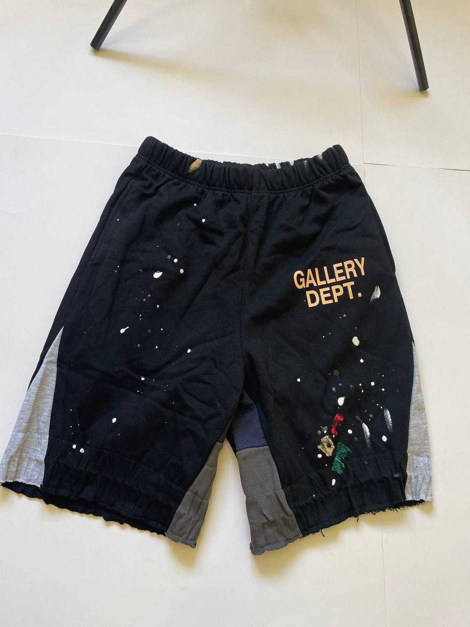 шорти Gallery Dept
