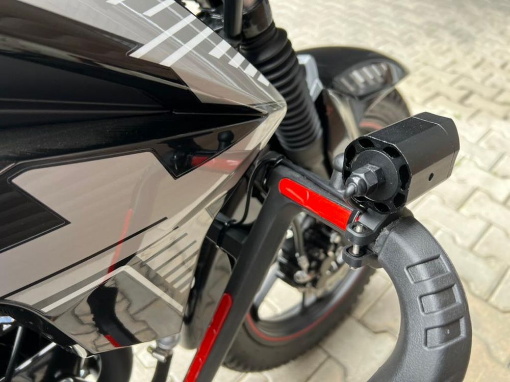 Мотоцикл 2025 Lifan CityR 200 + дуги Led Фари