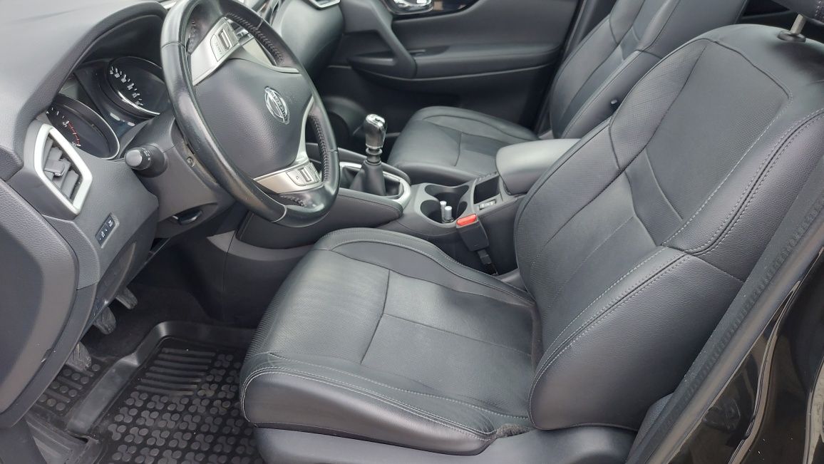 Nissan qashqai 1.6 DCI Tekna.Bogate wyposaż.Niski przebieg.Prywatnie