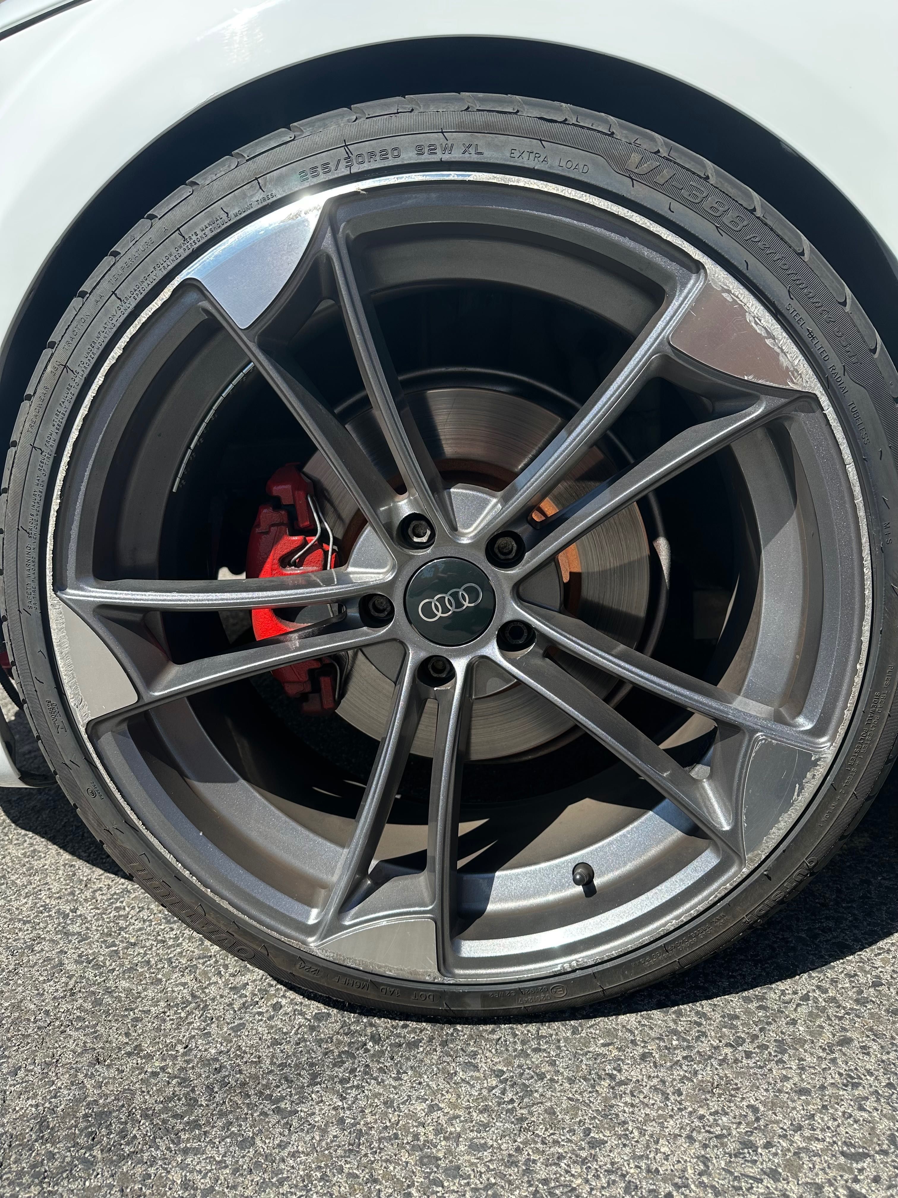 Jantes 20 Polegadas 5x122 com pneus. OPORTUNIDADE