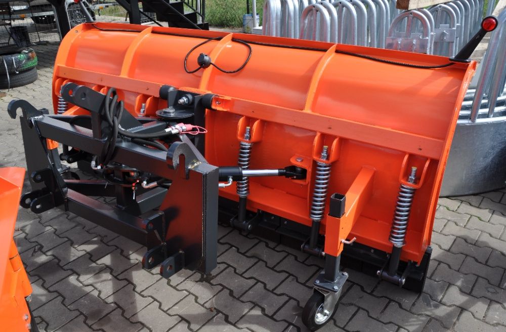 Pług komunalny prosty 2,6m oświetlenie Metal-Technik
