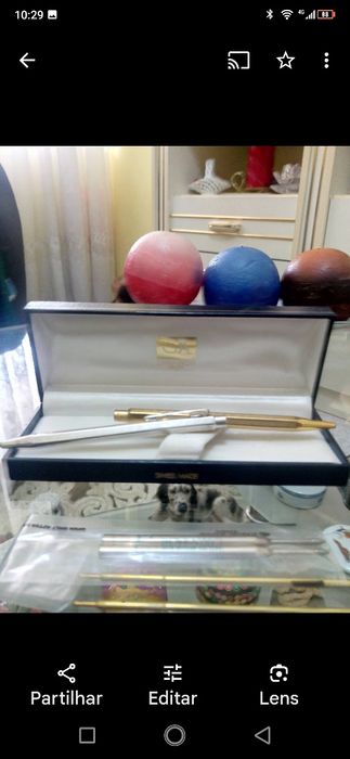 Canetas ouro e prata