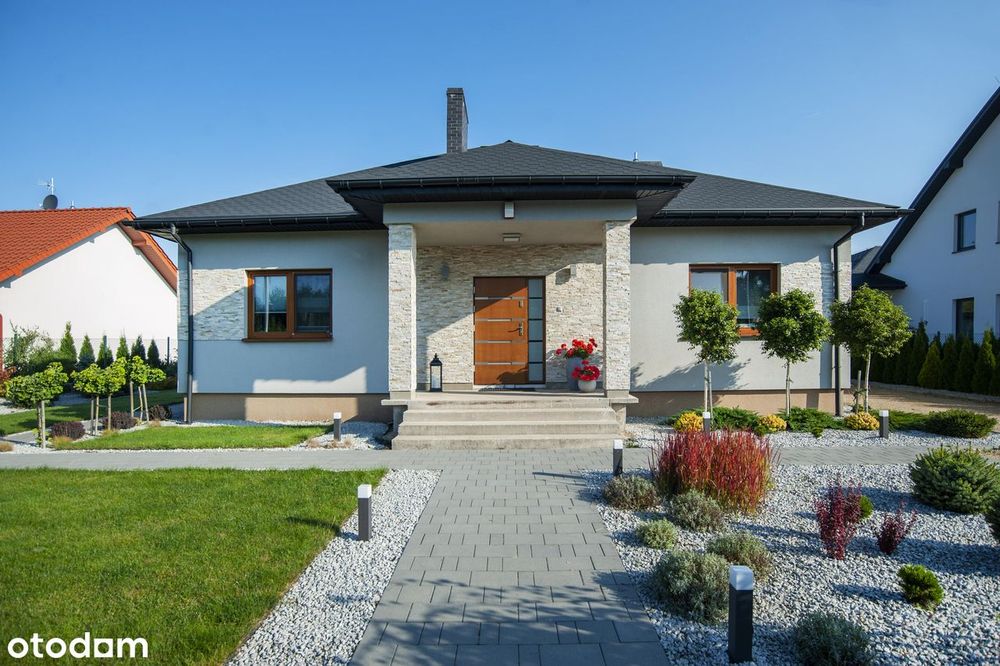 Nowoczesny dom z ogrodem