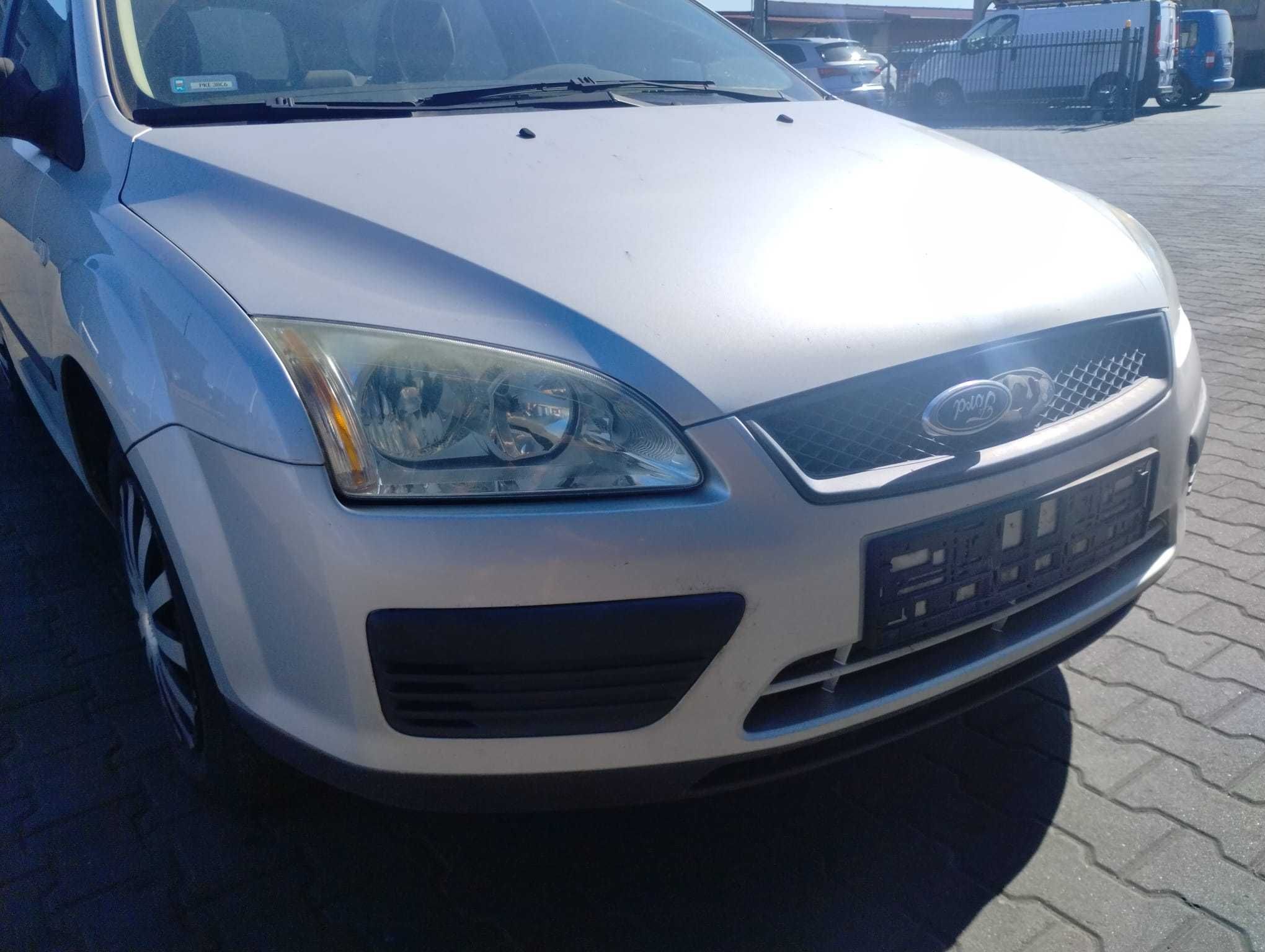 zderzak przód przedni Ford Focus MK2 lakier 03 ,części