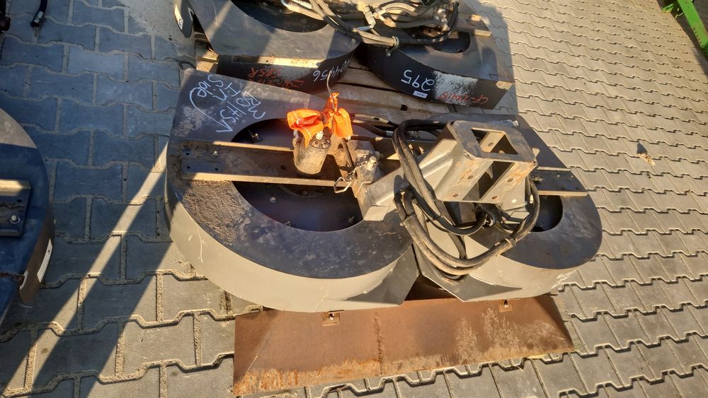 Розкидач полови Claas Lexion