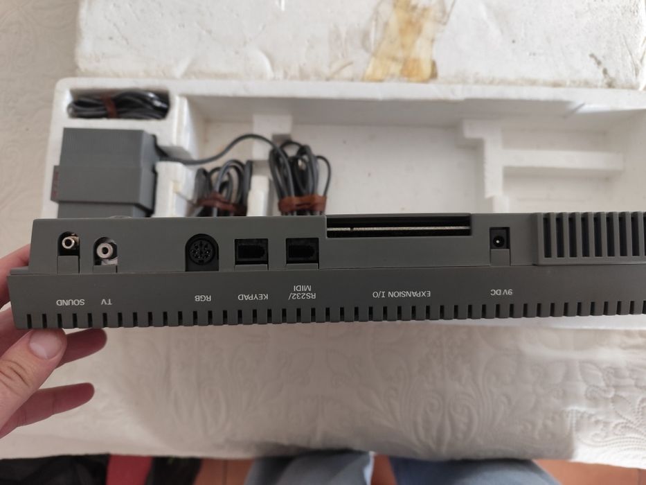 Spectrum ZX +2 a funcionar ainda com caixa.