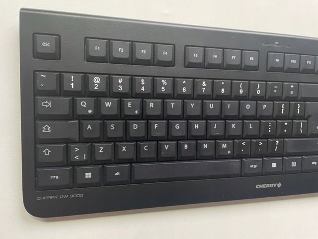 zestaw klawiatura+mysz cherry dw 3000 bezprzewodowa qwerty opis