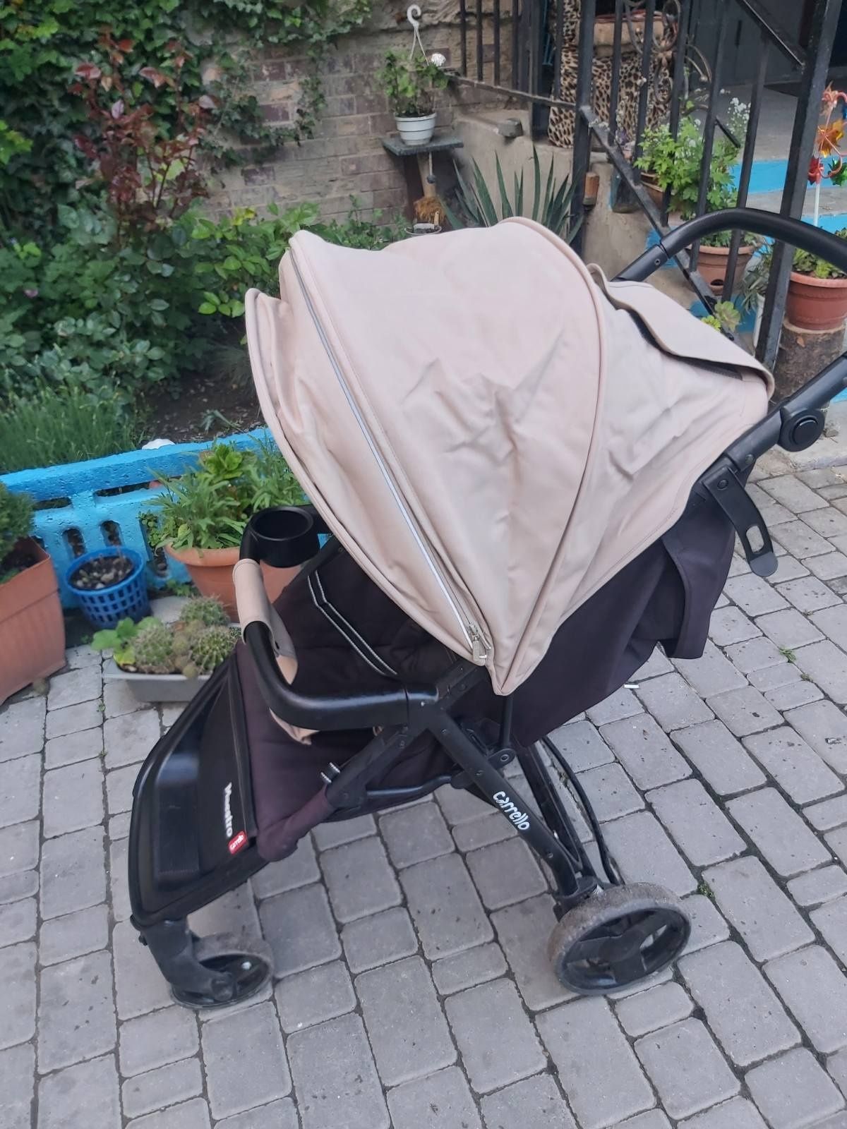 Дитяча прогулочна коляска Carrello