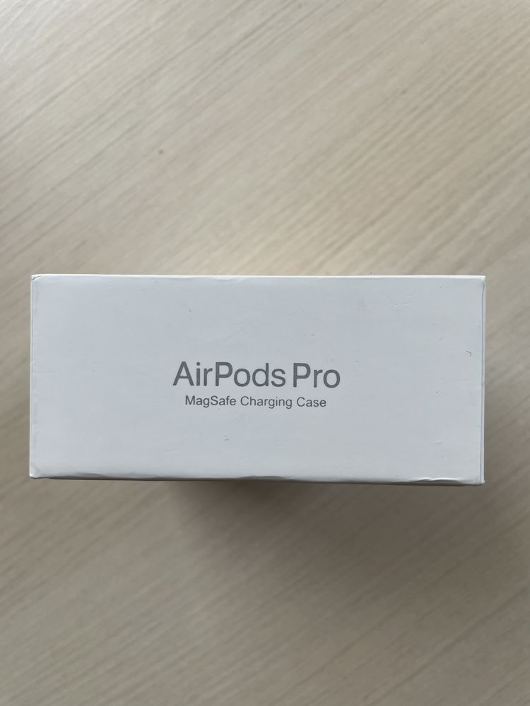 Продам наушники AirPods Pro