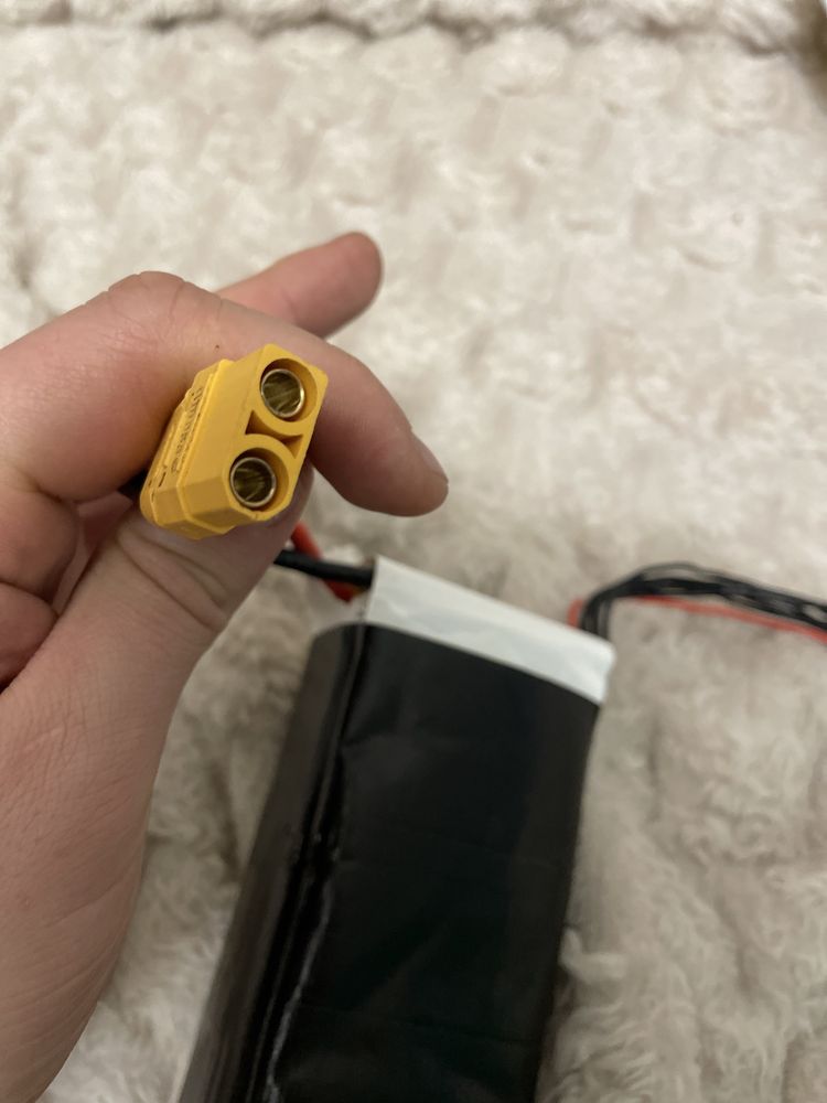 Потужний акумулятор Lipo 22.2V 6S Lipo XT90 (0708)