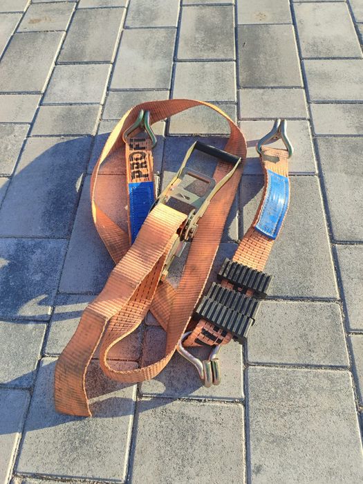 Стяжка для евакуатора або лафета.