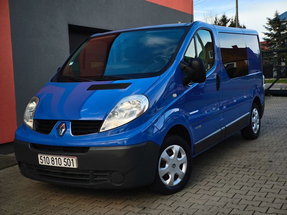 Renault Trafic  Stan Bardzo Dobry Mały Przebieg Klimatyzacja
