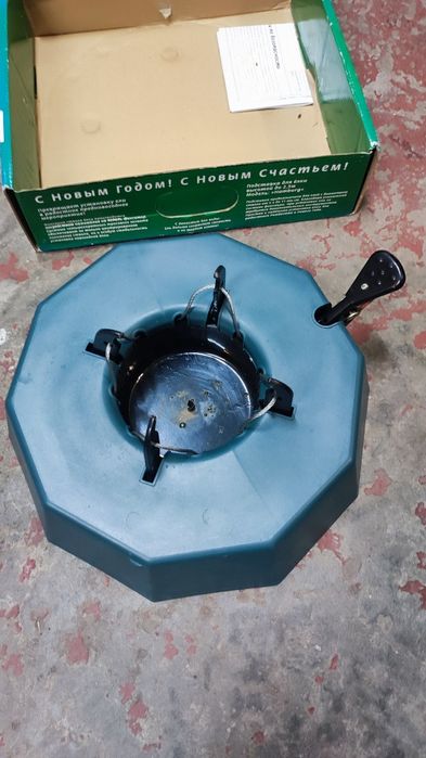 Подставка для елки, универсальная с резервуаром для воды